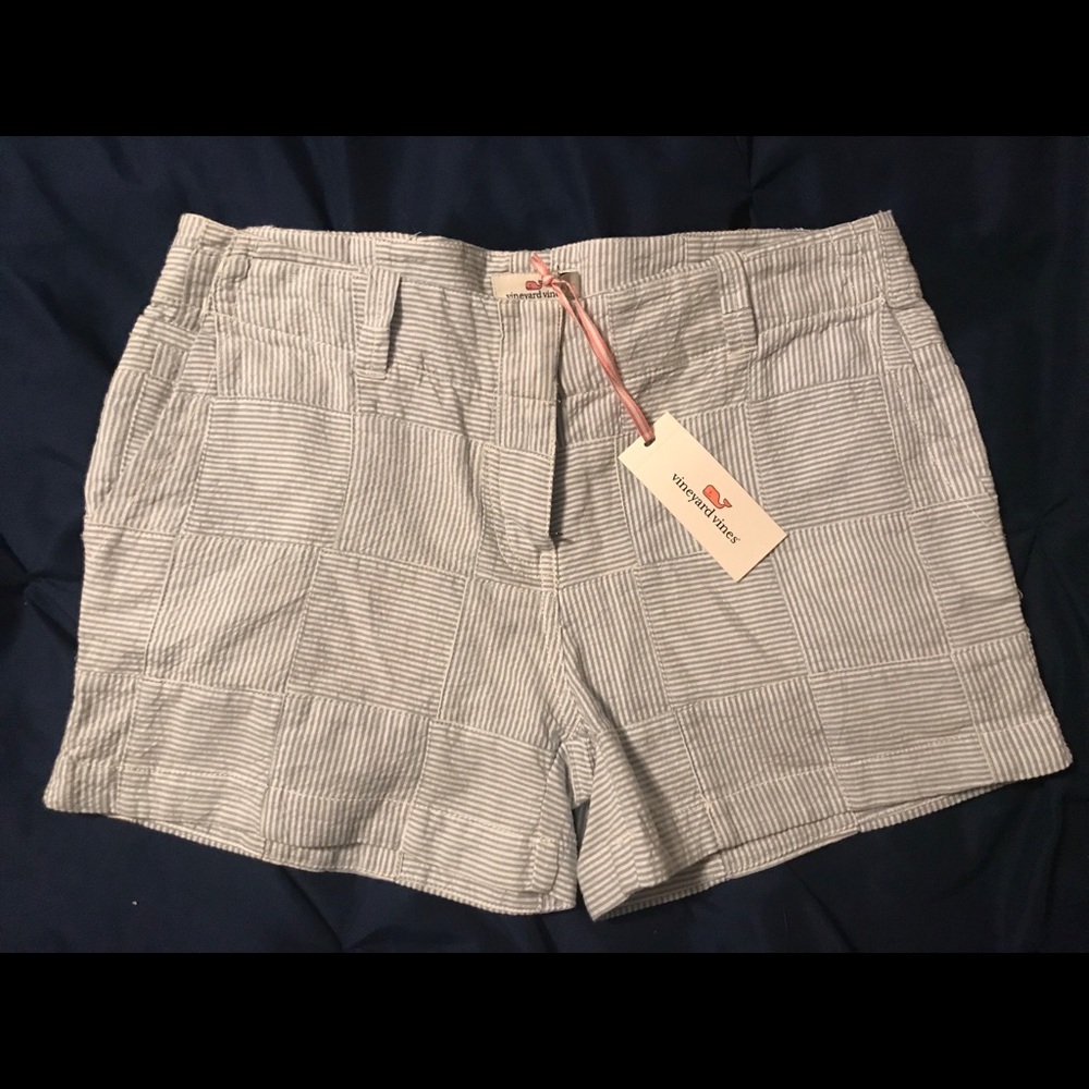 Vineyard Vines women’s shorts